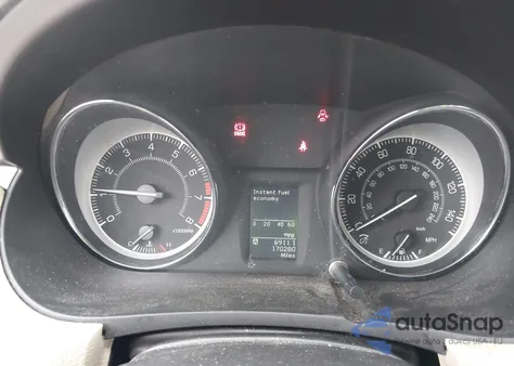 2013 Suzuki Kizashi z USA, uszkodzony, nr VIN JS2RE9A16D6100052